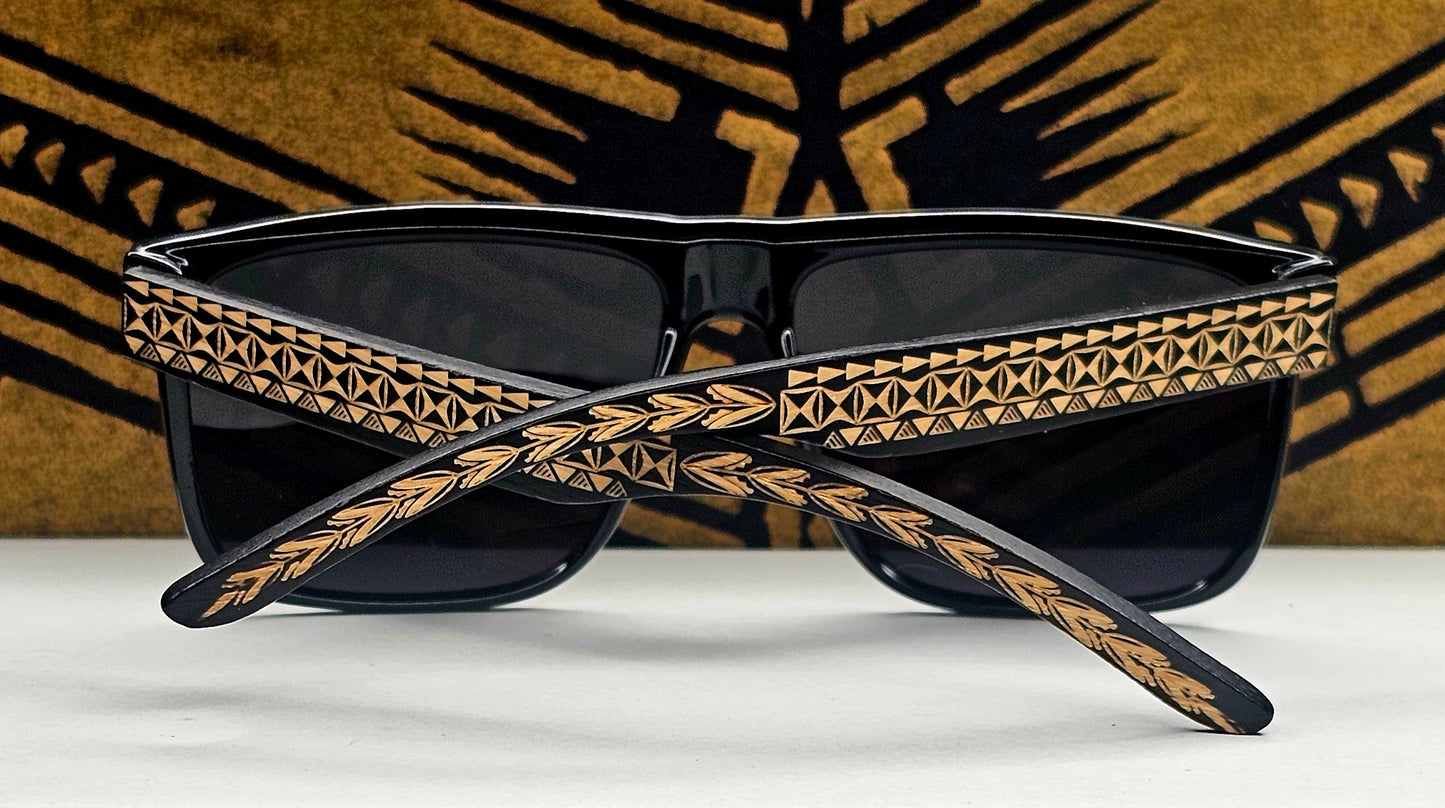 Niue - J18 Shades