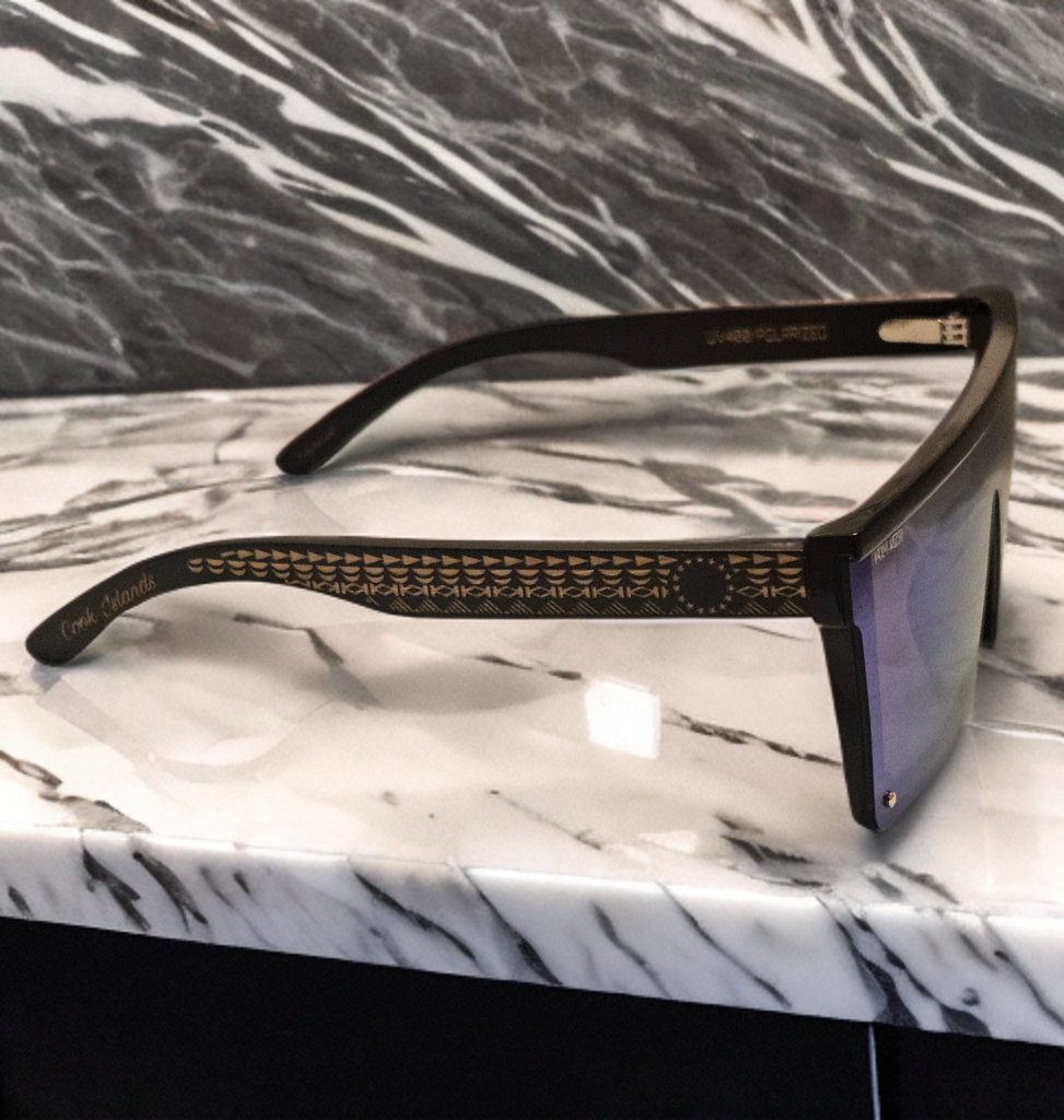 Manea kuki J18 - Square Shades