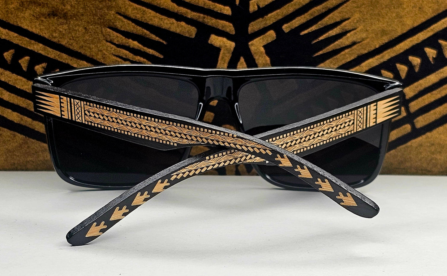 Uso2 - J18 Shades