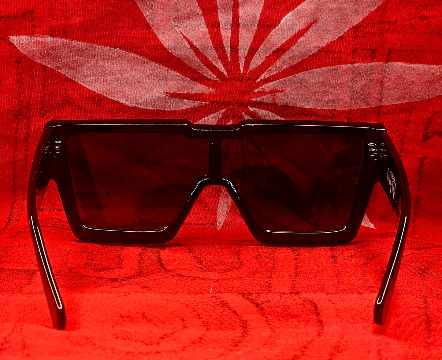 Fu'a Large Square Samoa (Black/Dark)