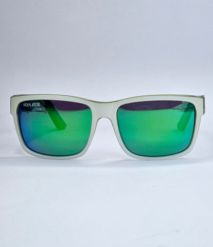 Te Mana J31 - CI White Gradient Green New